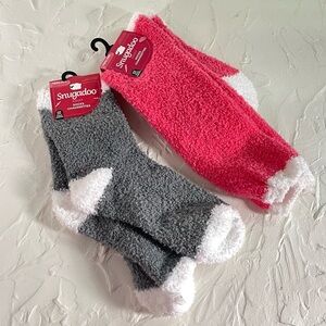 NWT Bundle 2 Pair Snugadoo Adult Cozy Socks